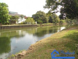 Land for Sale at Nawala